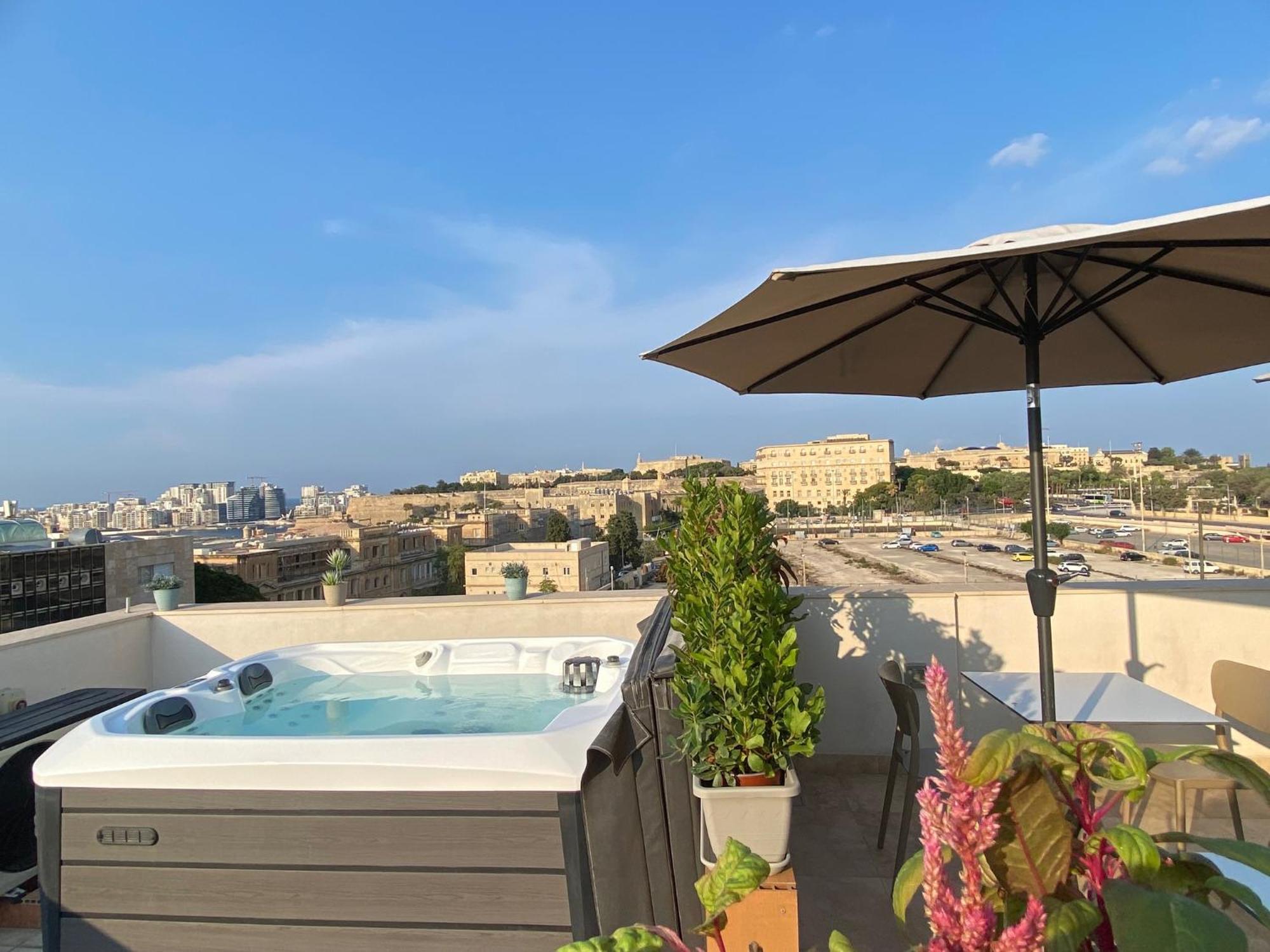 Tritoni Valletta Boutique Hotel Флориана Экстерьер фото